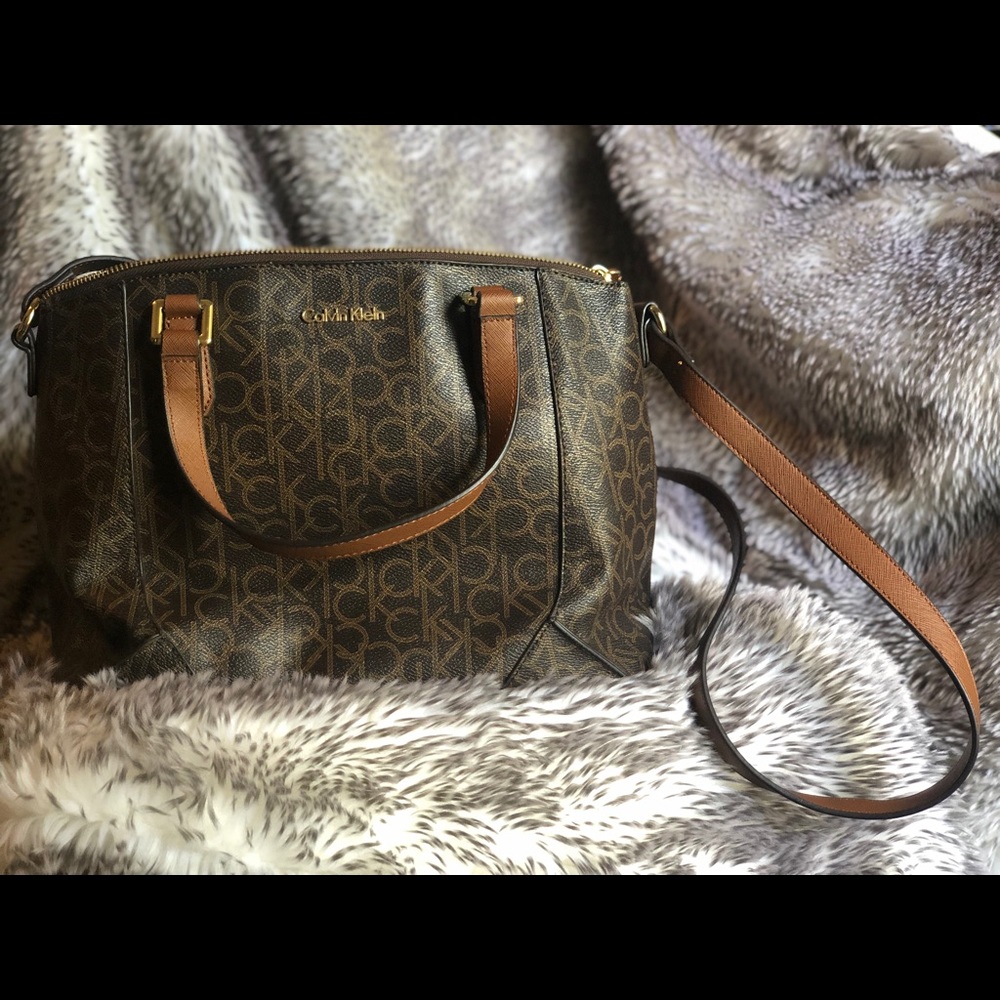 Calvin Klein Medium Tote with strap